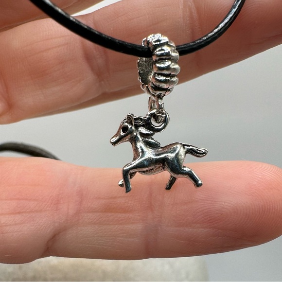 3/$15 Silvery Horse Pandora-type European charm - Picture 5 of 5